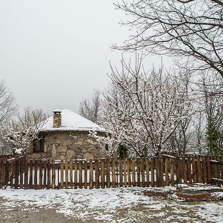 Apartamentos Rurales El Solitario بانيوس دي مونتيمايور المظهر الخارجي الصورة