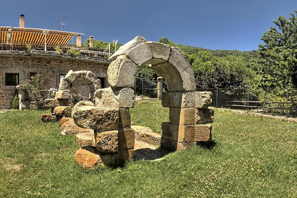 Apartamentos Rurales El Solitario بانيوس دي مونتيمايور المظهر الخارجي الصورة