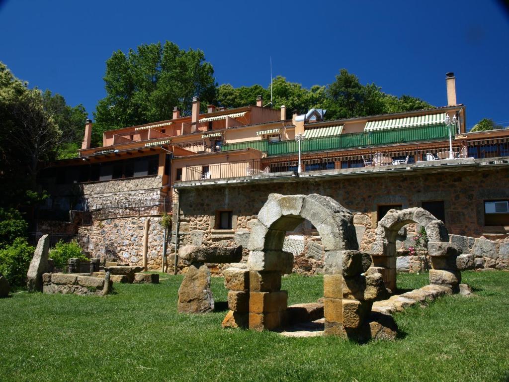 Apartamentos Rurales El Solitario بانيوس دي مونتيمايور المظهر الخارجي الصورة
